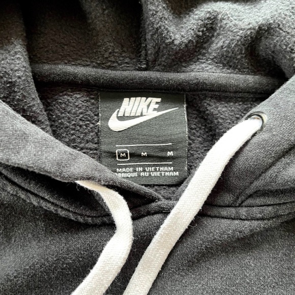 Nike Cropped Leopard Swoosh Sweatshirt - Picture 3 of 3